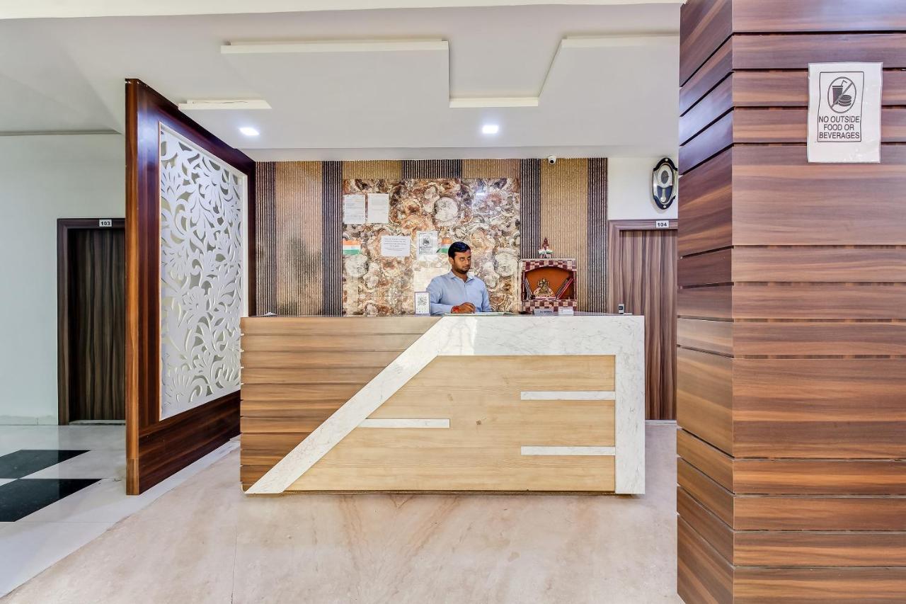 Oyo 10213 Hotel Panache マトゥラー エクステリア 写真