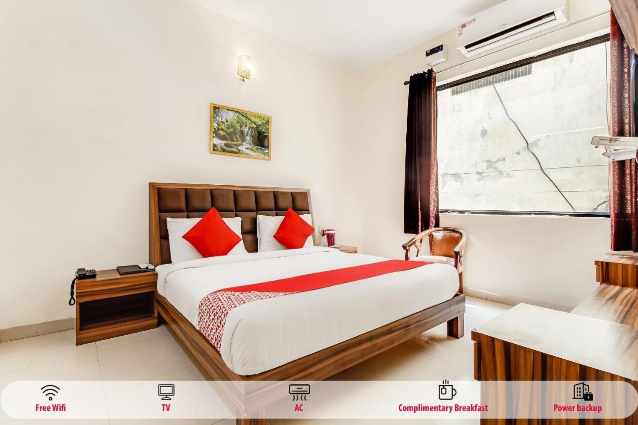 Oyo 10213 Hotel Panache マトゥラー エクステリア 写真