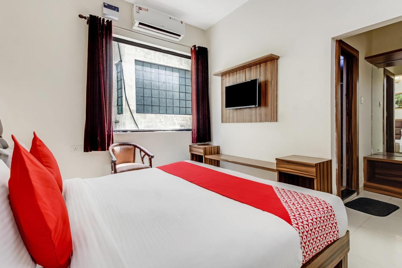 Oyo 10213 Hotel Panache マトゥラー エクステリア 写真