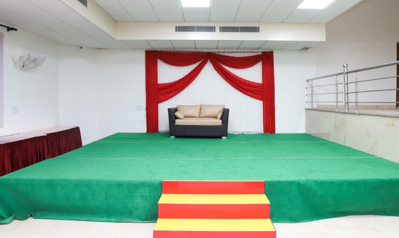 Oyo 10213 Hotel Panache マトゥラー エクステリア 写真