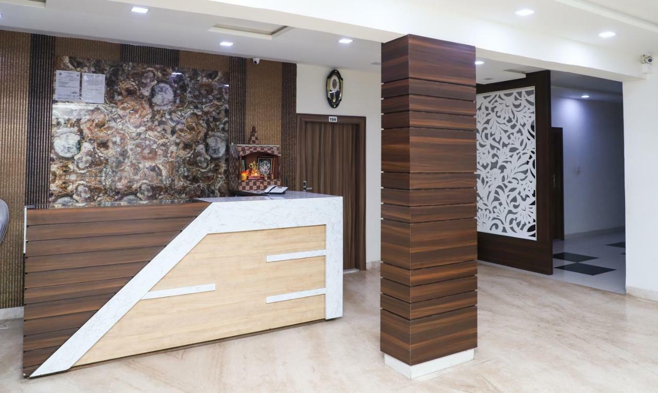 Oyo 10213 Hotel Panache マトゥラー エクステリア 写真